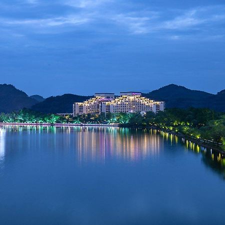 Crowne Plaza Huangshan Yucheng By Ihg Екстериор снимка