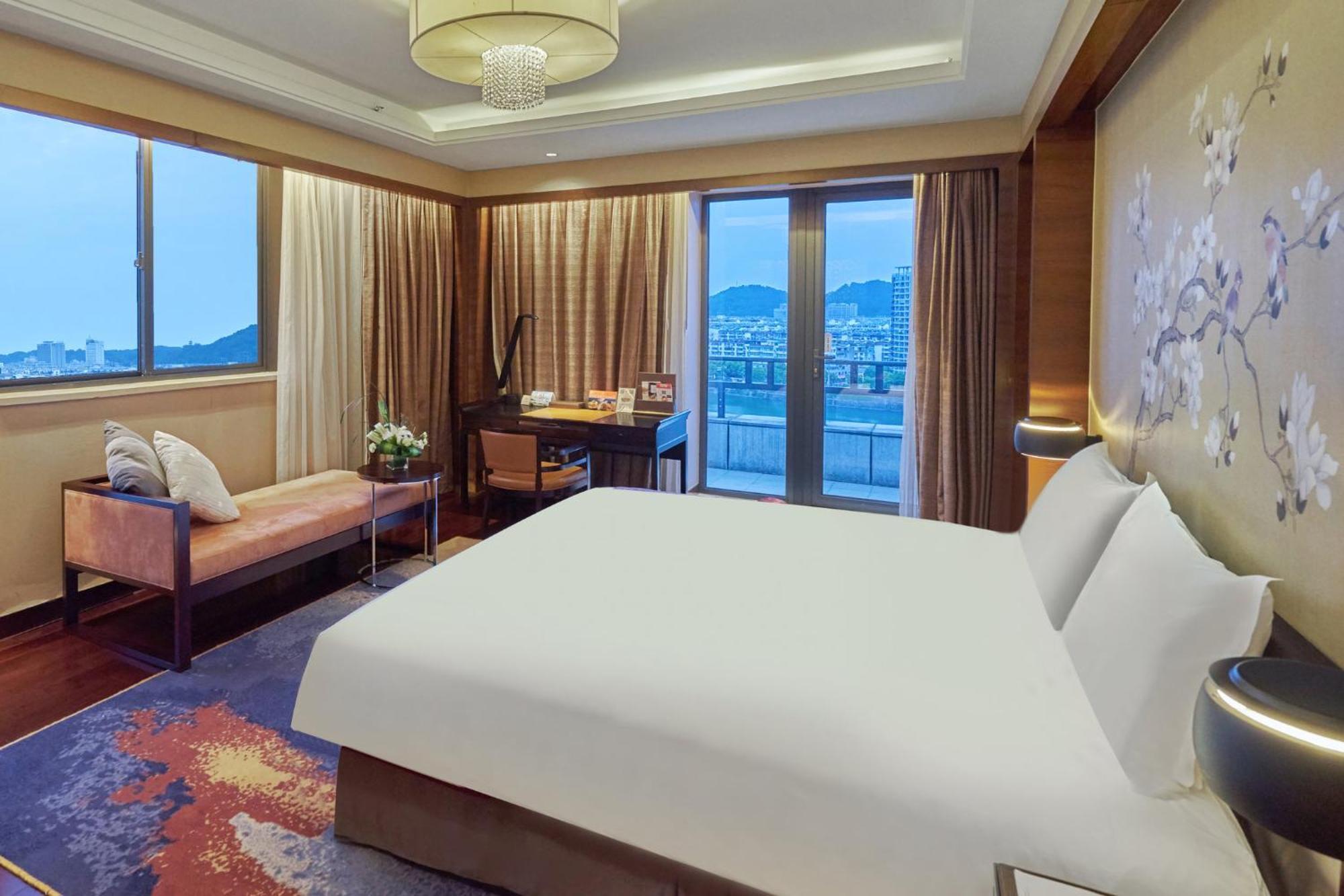 Crowne Plaza Huangshan Yucheng By Ihg Екстериор снимка